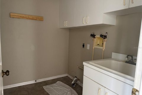 House in Venice, Florida 3 bedrooms, 174.66 sq.m. № 2427415 - photo 20