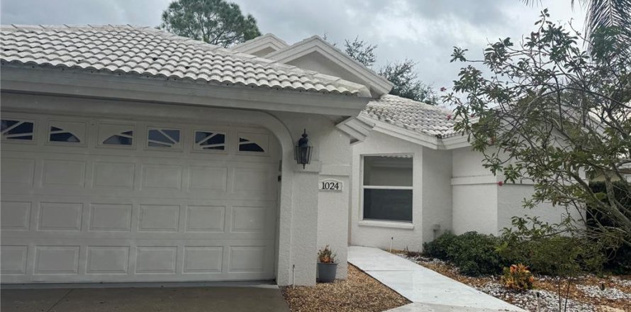 House in Venice, Florida 3 bedrooms, 174.66 sq.m. № 2427415