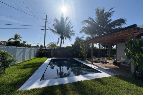 Снять в аренду виллу или дом в Бока-Ратон, Флорида 3 спальни, 209.03м2, № 2045516 - фото 30