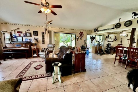 Casa en venta en Astor, Florida, 2 dormitorios, 201.41 m2 № 1831444 - foto 6