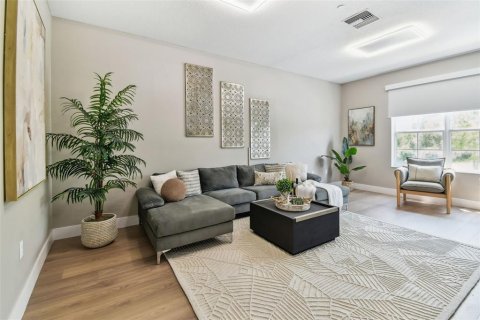 Townhouse in Brandon, Florida 3 bedrooms, 178.09 sq.m. № 1659626 - photo 3