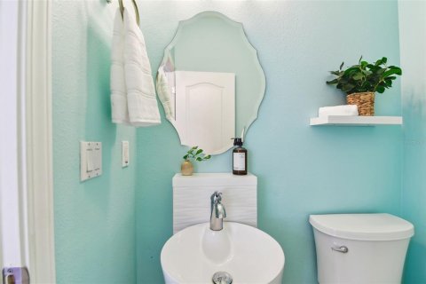 Townhouse in Brandon, Florida 3 bedrooms, 178.09 sq.m. № 1659626 - photo 8