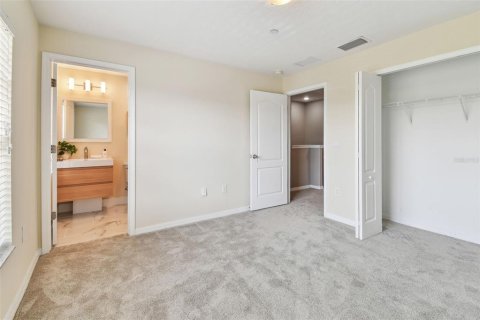 Townhouse in Brandon, Florida 3 bedrooms, 178.09 sq.m. № 1659626 - photo 23