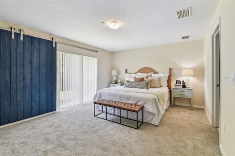 Townhouse in Brandon, Florida 3 bedrooms, 178.09 sq.m. № 1659626 - photo 14