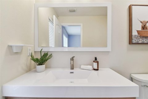 Townhouse in Brandon, Florida 3 bedrooms, 178.09 sq.m. № 1659626 - photo 25
