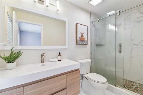 Townhouse in Brandon, Florida 3 bedrooms, 178.09 sq.m. № 1659626 - photo 24