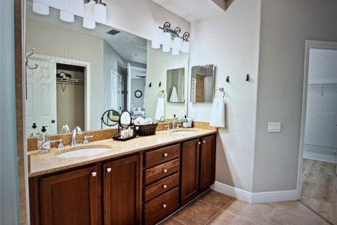 Condo in Bradenton, Florida, 3 bedrooms  № 1913609 - photo 5