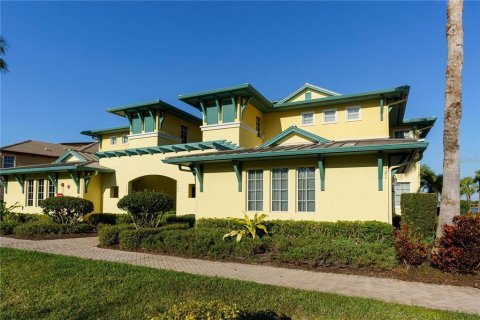Condo in Bradenton, Florida, 3 bedrooms  № 1913609 - photo 1