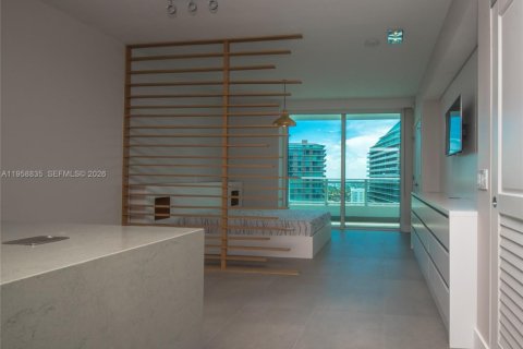 Condo in Miami, Florida  № 2052829 - photo 11