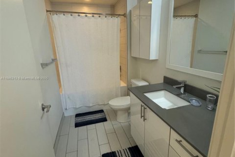 Copropriété à louer à Miami, Floride: 1 chambre, 70.61 m2 № 1840997 - photo 10