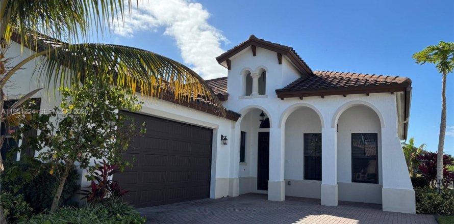 Villa ou maison à Ave Maria, Floride 4 chambres № 2077338