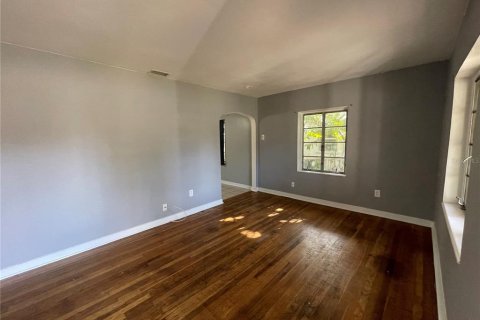 Casa en alquiler en Saint Petersburg, Florida, 2 dormitorios, 123.84 m2 № 1644413 - foto 2