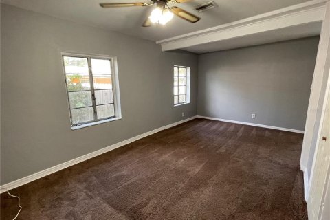 Casa en alquiler en Saint Petersburg, Florida, 2 dormitorios, 123.84 m2 № 1644413 - foto 9