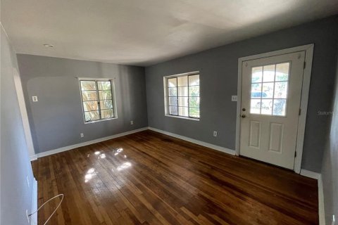 Casa en alquiler en Saint Petersburg, Florida, 2 dormitorios, 123.84 m2 № 1644413 - foto 3
