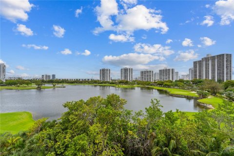 Copropriété à vendre à Aventura, Floride: 2 chambres, 132.94 m2 № 2170231 - photo 28