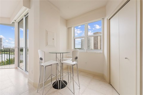 Copropriété à vendre à Aventura, Floride: 2 chambres, 132.94 m2 № 2170231 - photo 6