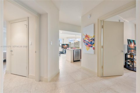 Copropriété à vendre à Aventura, Floride: 2 chambres, 132.94 m2 № 2170231 - photo 3