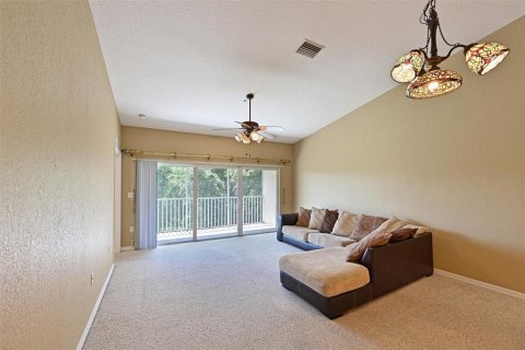 Condo in Bradenton, Florida, 2 bedrooms  № 1902510 - photo 4