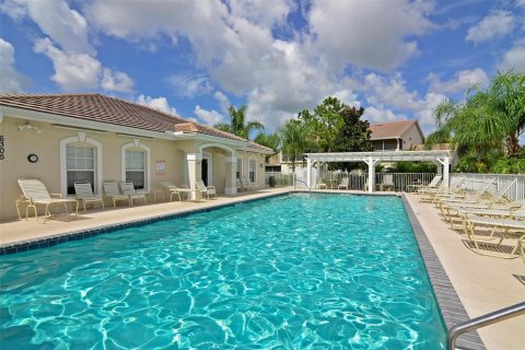 Condo in Bradenton, Florida, 2 bedrooms  № 1902510 - photo 25