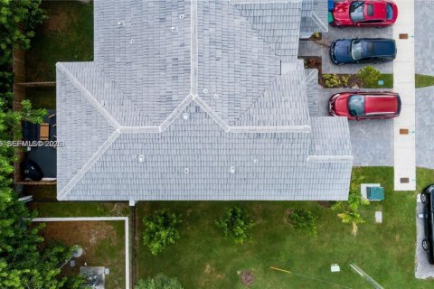 Touwnhouse à louer à Homestead, Floride: 4 chambres, 169.73 m2 № 2397621 - photo 5