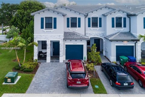 Touwnhouse à louer à Homestead, Floride: 4 chambres, 169.73 m2 № 2397621 - photo 7