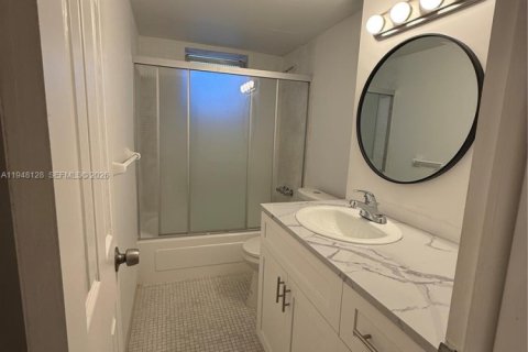 Condo in Aventura, Florida, 1 bedroom № 2004176 - photo 5