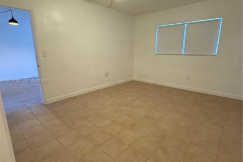 Condo in Aventura, Florida, 1 bedroom № 2004176 - photo 4