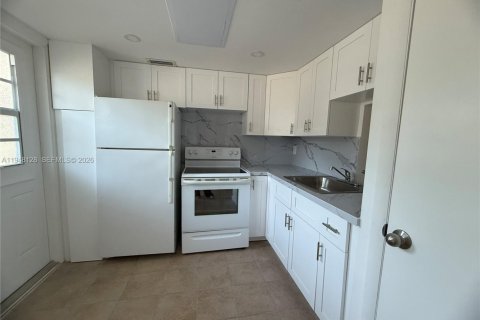 Condo in Aventura, Florida, 1 bedroom  № 2004176