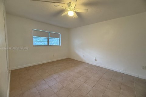 Condo in Aventura, Florida, 1 bedroom № 2004176 - photo 3