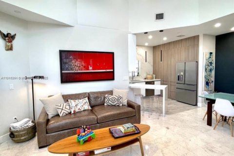 Снять в аренду кондоминиум в Майами, Флорида 1 спальня, 86.4м2, № 1973185 - фото 2