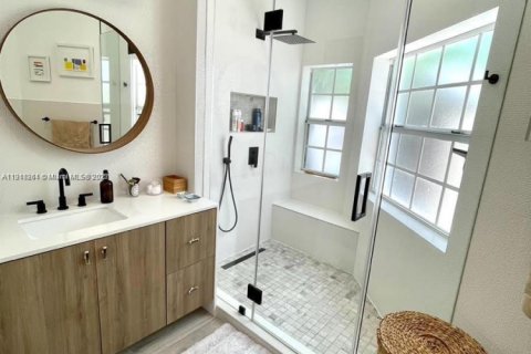 Снять в аренду кондоминиум в Майами, Флорида 1 спальня, 86.4м2, № 1973185 - фото 8