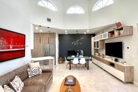 Снять в аренду кондоминиум в Майами, Флорида 1 спальня, 86.4м2, № 1973185 - фото 3