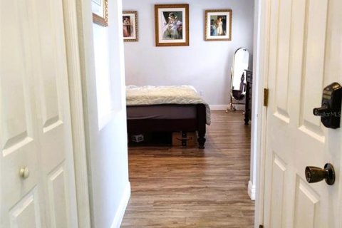 Купить виллу или дом в Нью-Порт-Ричи, Флорида 8 комнат, 182.92м2, № 2217494 - фото 19
