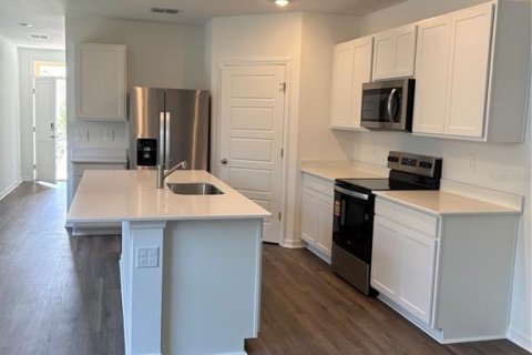 Villa ou maison à louer à Davenport, Floride: 4 chambres, 154.68 m2 № 2107231 - photo 3