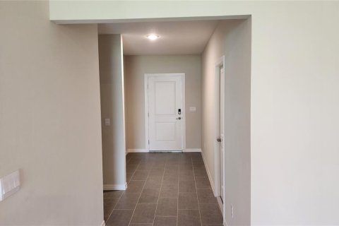 Casa en alquiler en Palm Bay, Florida, 4 dormitorios, 173.45 m2 № 1913578 - foto 2