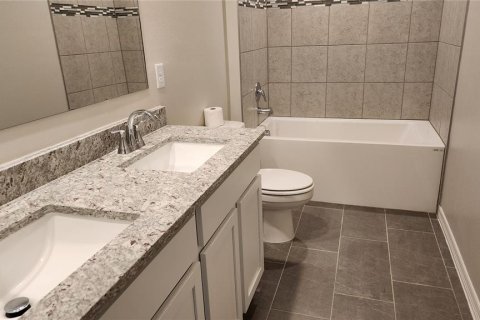 Casa en alquiler en Palm Bay, Florida, 4 dormitorios, 173.45 m2 № 1913578 - foto 15