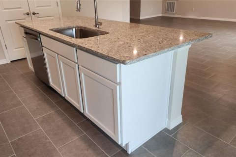 Casa en alquiler en Palm Bay, Florida, 4 dormitorios, 173.45 m2 № 1913578 - foto 7