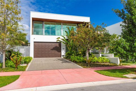 Casa en venta en Miami Beach, Florida, 4 dormitorios № 1466662 - foto 7