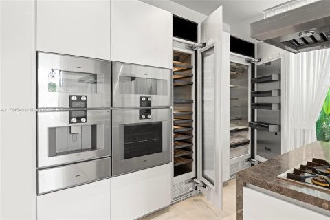 Casa en venta en Miami Beach, Florida, 4 dormitorios № 1466662 - foto 21