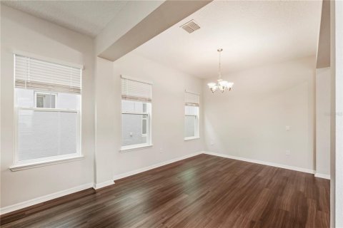 House in Winter Garden, Florida 4 bedrooms, 318.1 sq.m. № 1618591 - photo 3
