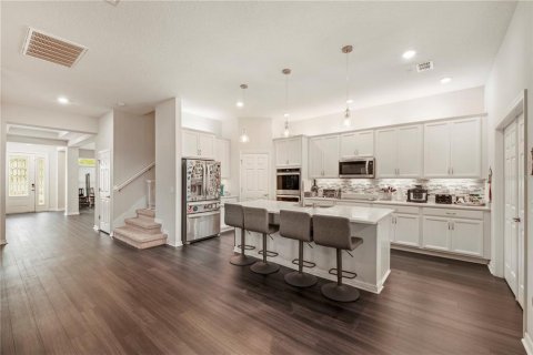 House in Winter Garden, Florida 4 bedrooms, 318.1 sq.m. № 1618591 - photo 11