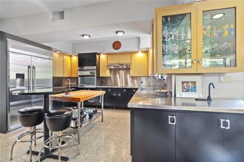 Casa en venta en Tampa, Florida, 3 dormitorios, 289.3 m2 № 1742772 - foto 14
