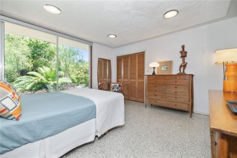 Casa en venta en Tampa, Florida, 3 dormitorios, 289.3 m2 № 1742772 - foto 28