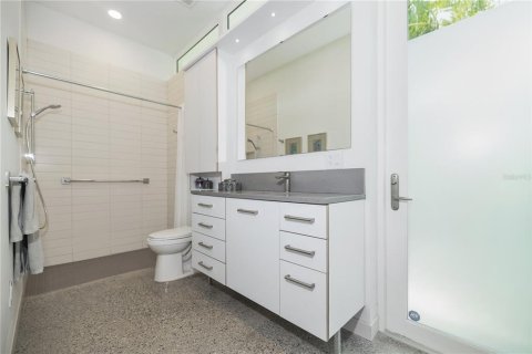 Casa en venta en Tampa, Florida, 3 dormitorios, 289.3 m2 № 1742772 - foto 22