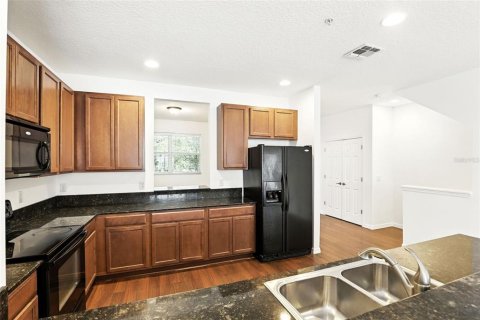 Touwnhouse à vendre à Lake Mary, Floride: 4 chambres, 199.37 m2 № 1906288 - photo 8