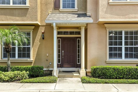 Touwnhouse à vendre à Lake Mary, Floride: 4 chambres, 199.37 m2 № 1906288 - photo 2