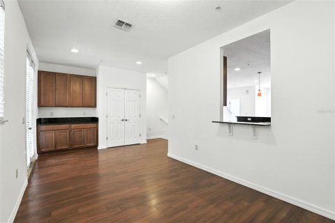 Touwnhouse à vendre à Lake Mary, Floride: 4 chambres, 199.37 m2 № 1906288 - photo 16