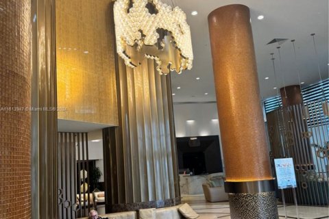 Condominio en venta en Sunny Isles Beach, Florida, 51.19 m2 № 1979218 - foto 19