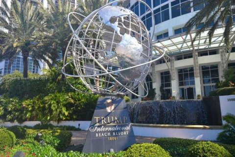 Condominio en venta en Sunny Isles Beach, Florida, 51.19 m2 № 1979218 - foto 29