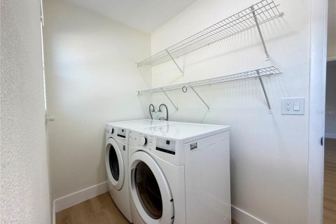Снять в аренду кондоминиум в Орландо, Флорида 5 комнат, 92.53м2, № 2107154 - фото 25